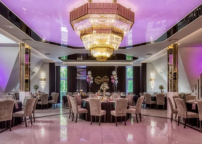 Hotel & Bialy Dom 3*