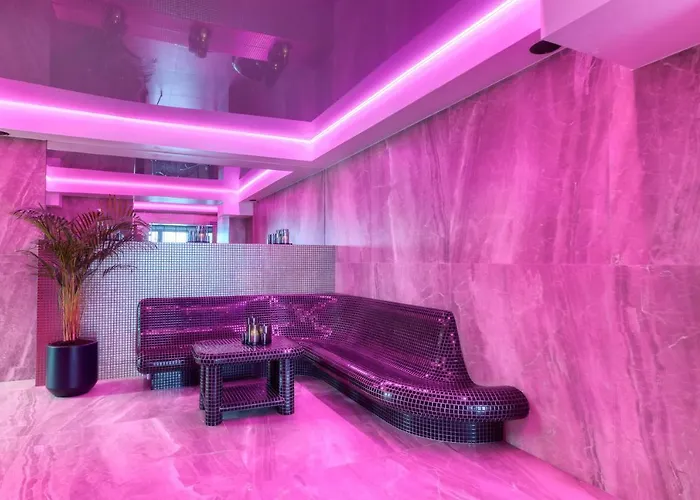 & Bialy Dom Hotel 3*