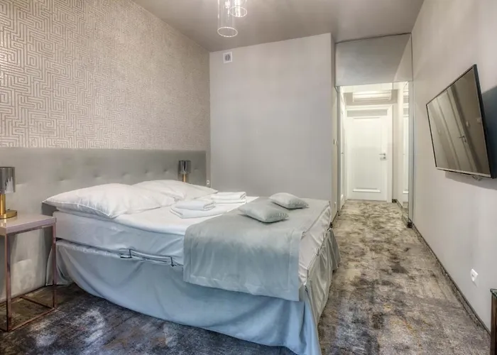 & Bialy Dom Hotel 3*